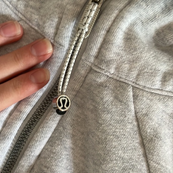 Lululemon Scuba full zip hoodie Size 4 - Picture 2 of 3